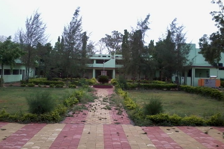 https://cache.careers360.mobi/media/colleges/social-media/media-gallery/17565/2020/2/24/Inner view of Jijamata Mahavidyalaya Buldhana_Campus-View.jpg